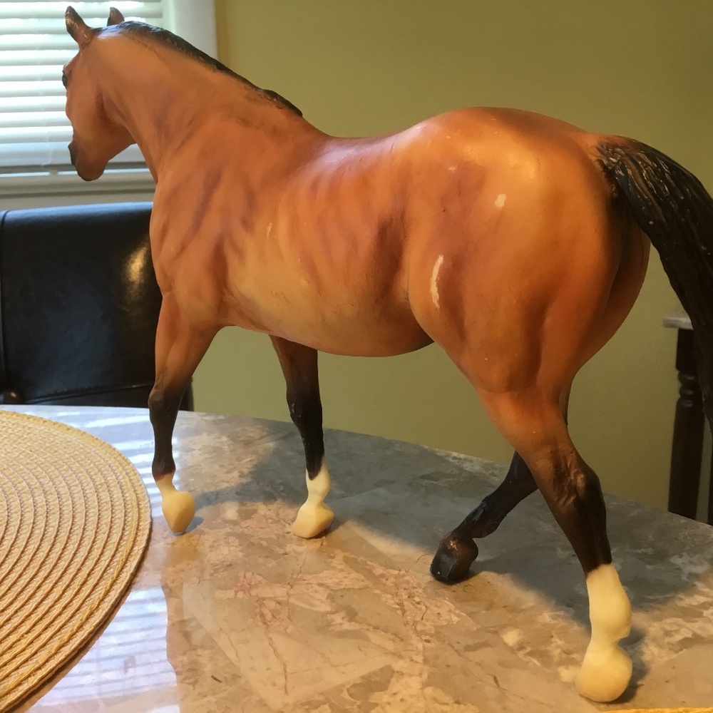 Horse Needs New Home! (11 3/4in long and 8 in Tall ear to legs) - Picture 4 of 16